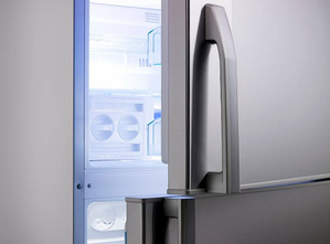 kitchen refrigerator